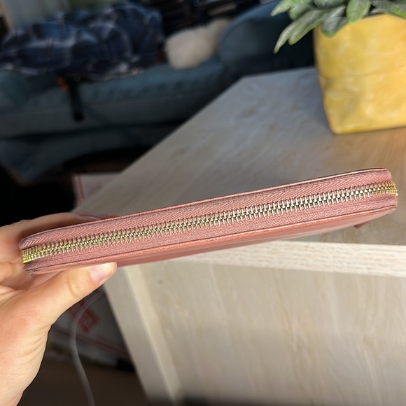 EUC Prada Zippy Wallet - Picture 13 of 14